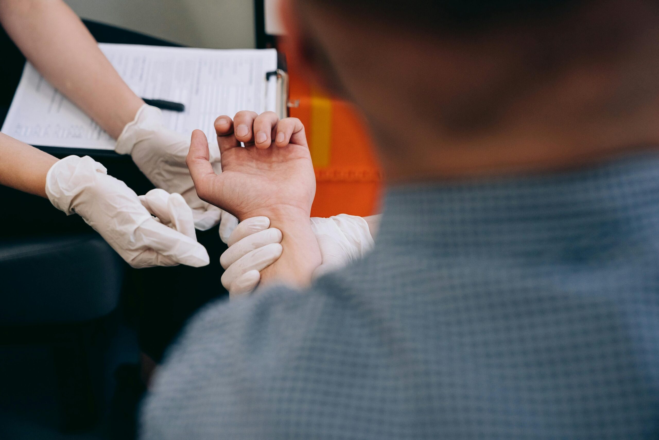 Medizinische Hilfen Vitalwerte prüfen